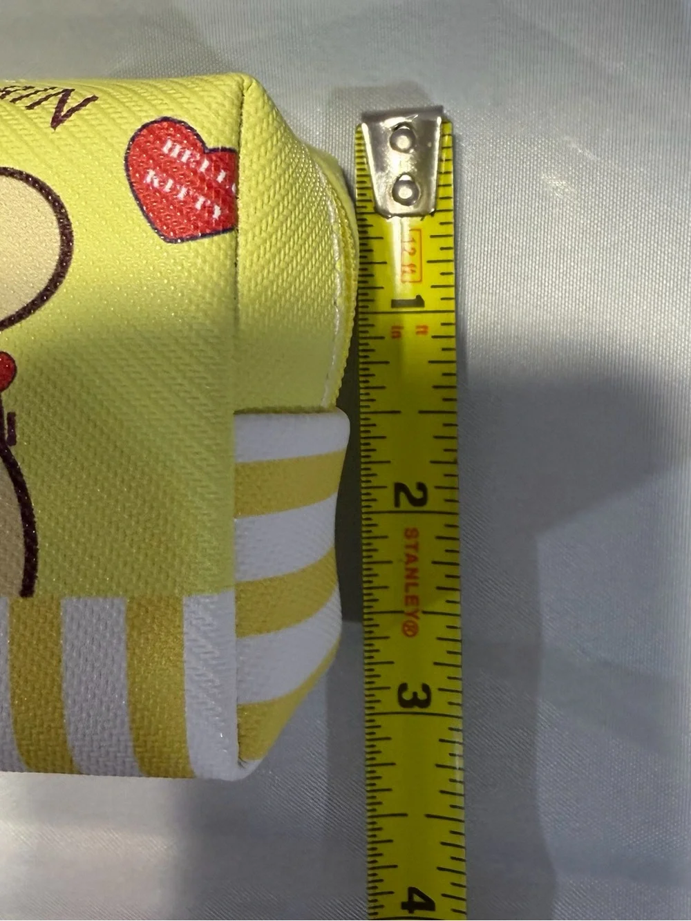 Yellow Pompomurin Small coin  Pouch with Keyring Hello Kitty